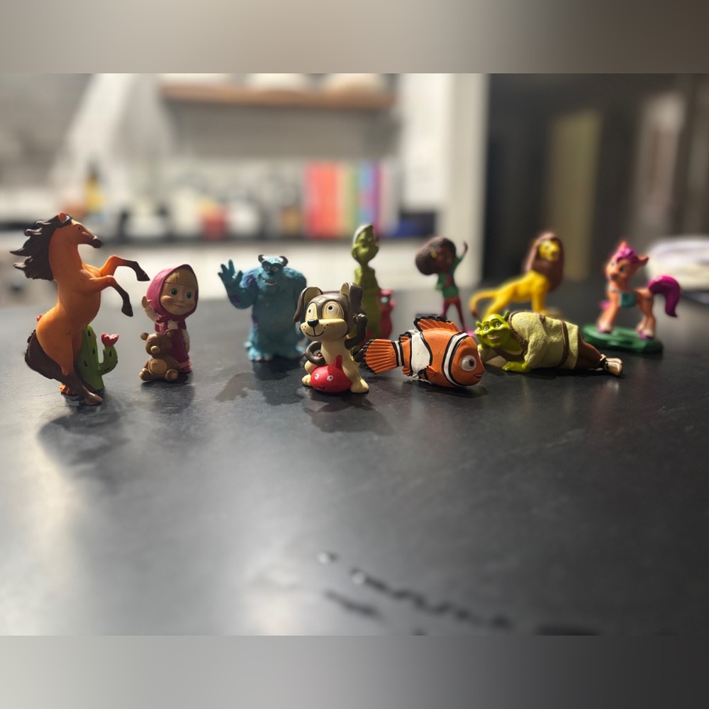 TEN used Tonies
